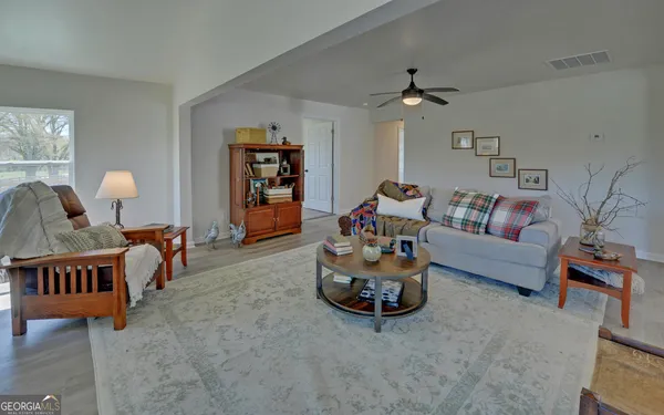 $290,000 | 440 Beaver Creek Road, Canon, GA 30520