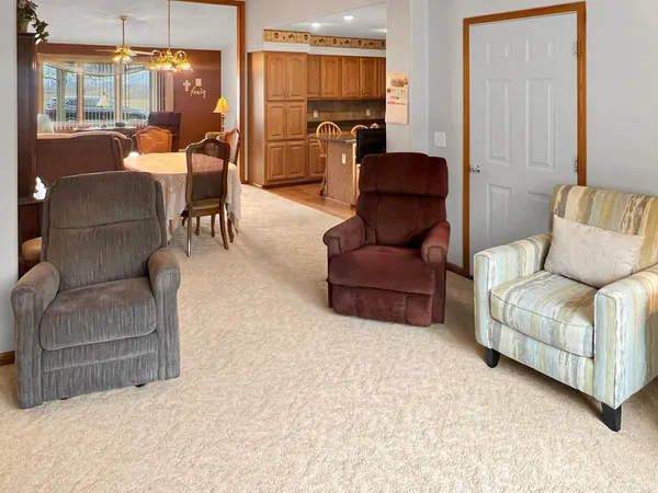 $269,000 | 818 East 2nd Street North, Truman, MN 56088
