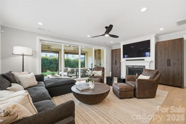 $1,275,000 | 1016 Thatcher Way, Fort Mill, SC 29715