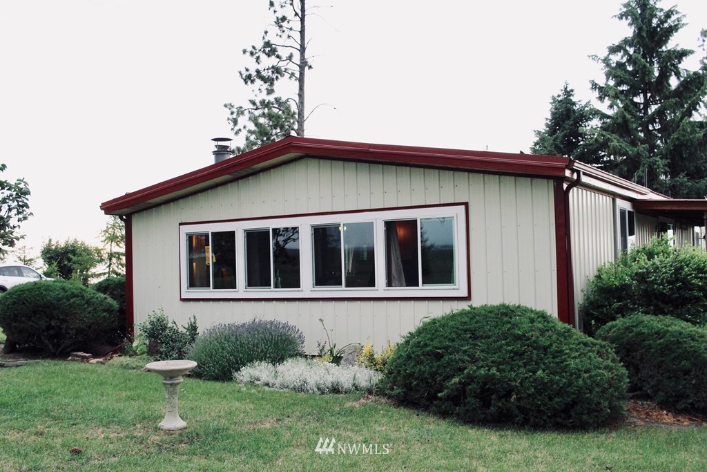 818 Lewis Gulch Road Dayton, WA 99328 - Photo 2 of 29