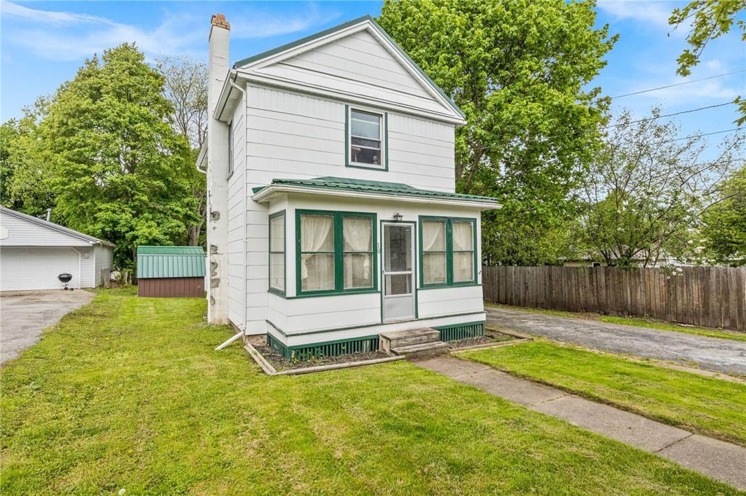 10 Clinton Street Bergen, NY 14416 - Photo 2 of 27