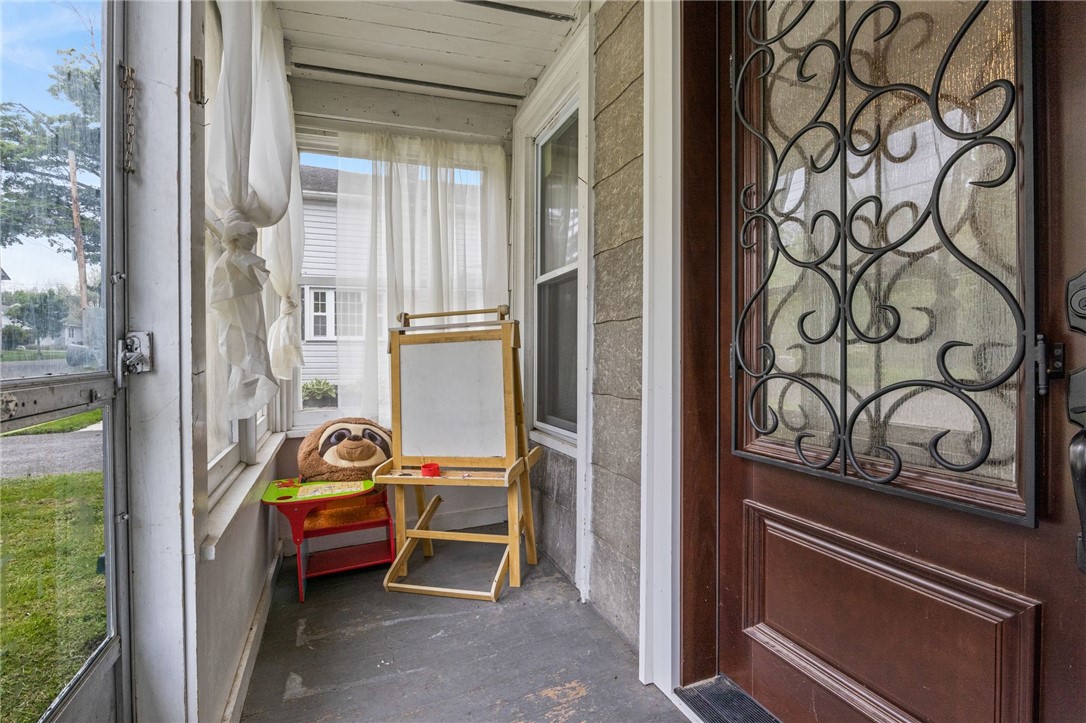 10 Clinton Street Bergen, NY 14416 - Photo 4 of 27