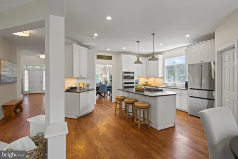 $1,798,000 | 9204 Lindale Drive, Bethesda, MD 20817