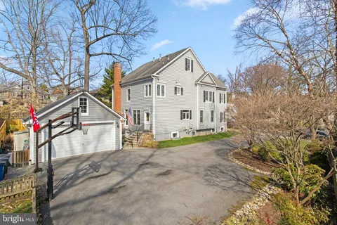 $1,798,000 | 9204 Lindale Drive, Bethesda, MD 20817