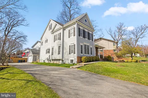 $1,798,000 | 9204 Lindale Drive, Bethesda, MD 20817