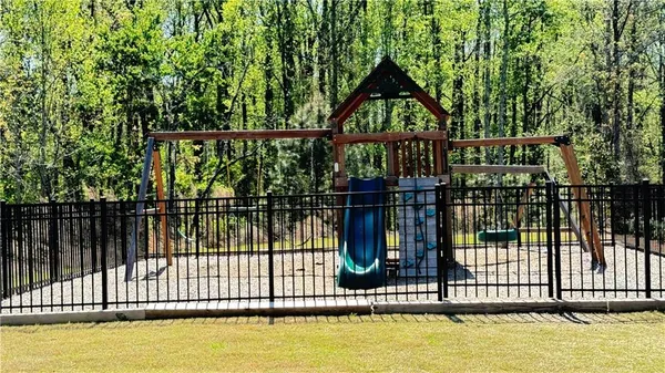 $1,950 | 282 Timberland Avenue, Dawsonville, GA 30534