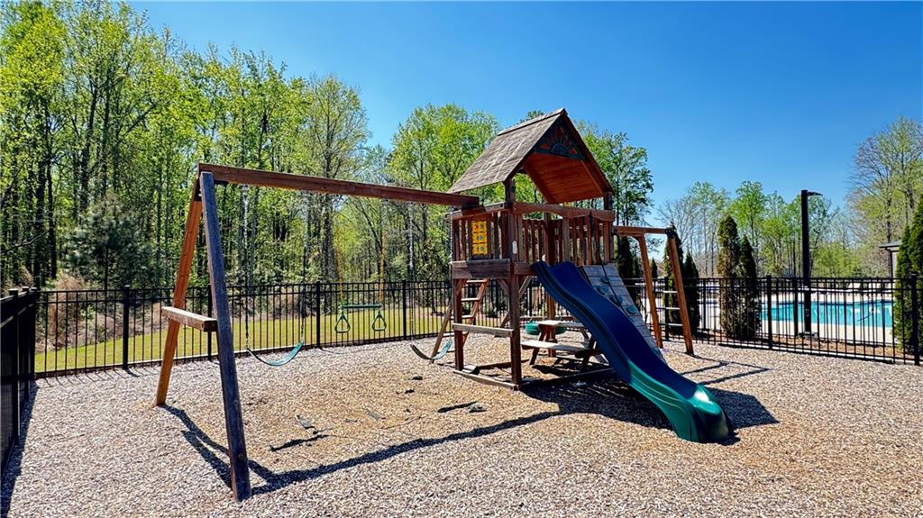282 Timberland Avenue Dawsonville, GA 30534 - Photo 15 of 17
