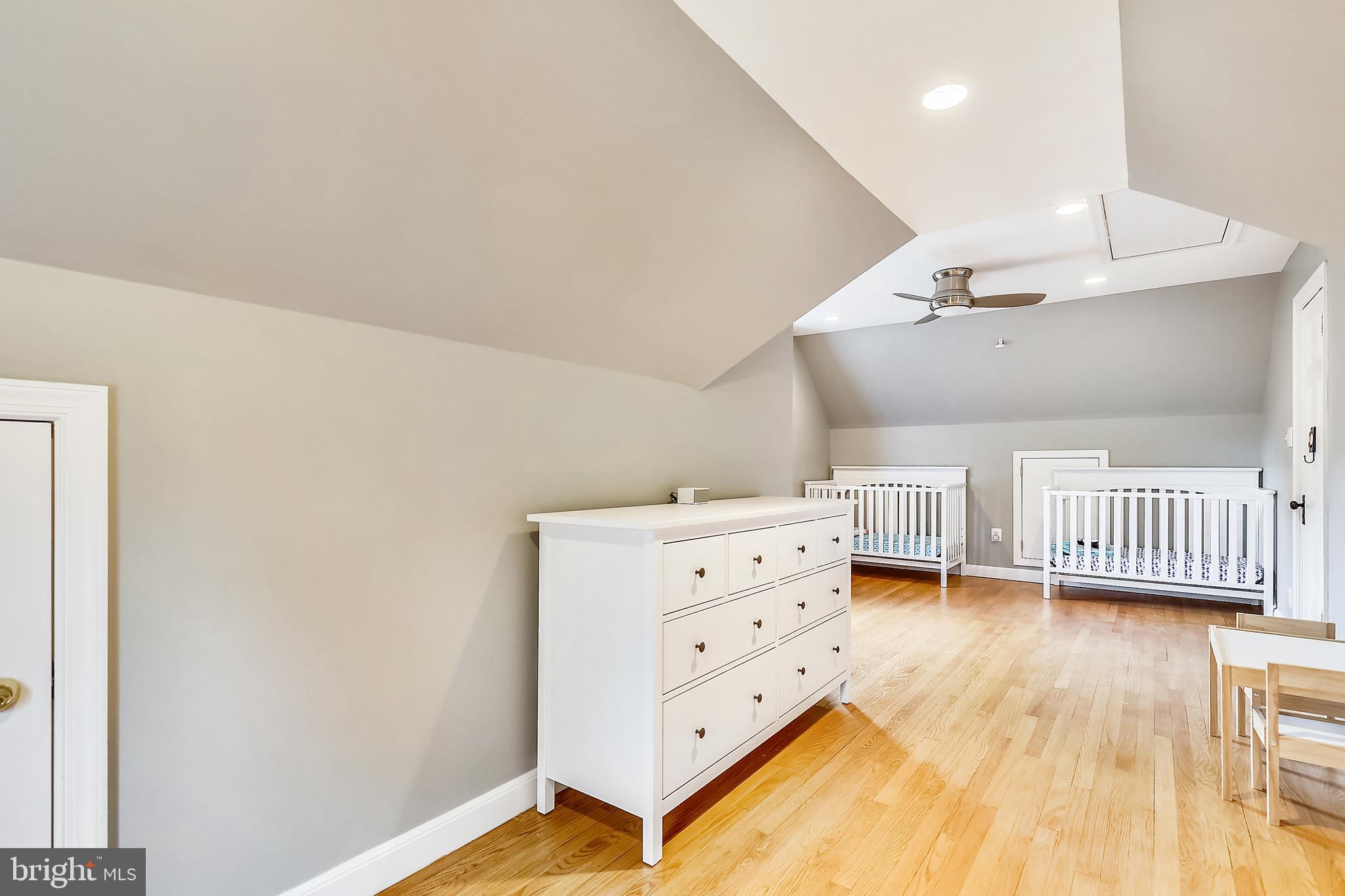 9102 Fairview Road Silver Spring, MD 20910 - Photo 23 of 57 Bedroom #4