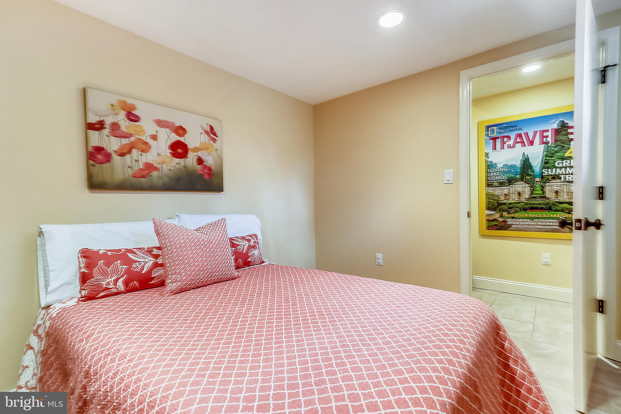 9102 Fairview Road Silver Spring, MD 20910 - Photo 29 of 57 Lower Level Den