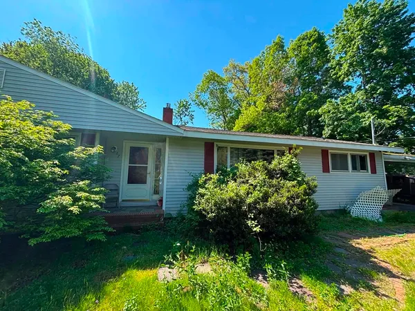 $549,900 | 17 Lawn Avenue, Lowell, MA 01852