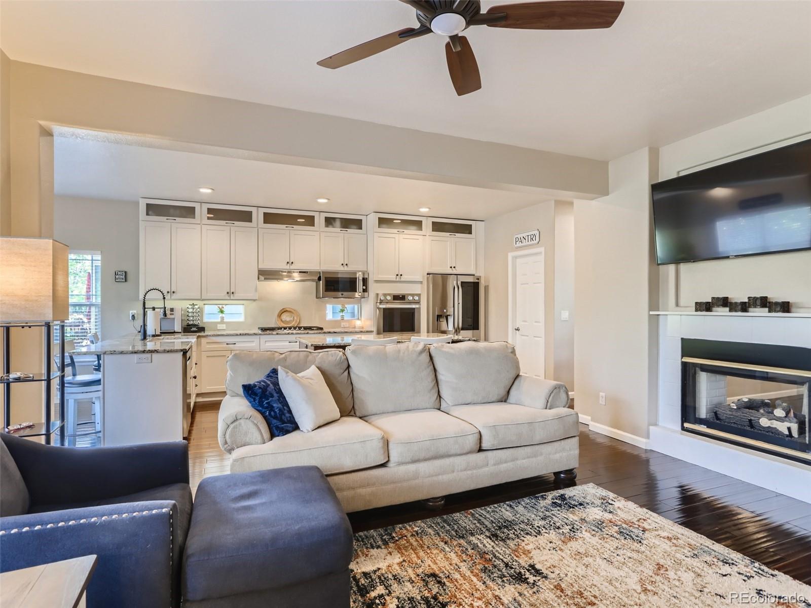 4015 Riley Drive Longmont, CO 80503 - Photo 8 of 40 Gallery Image 8