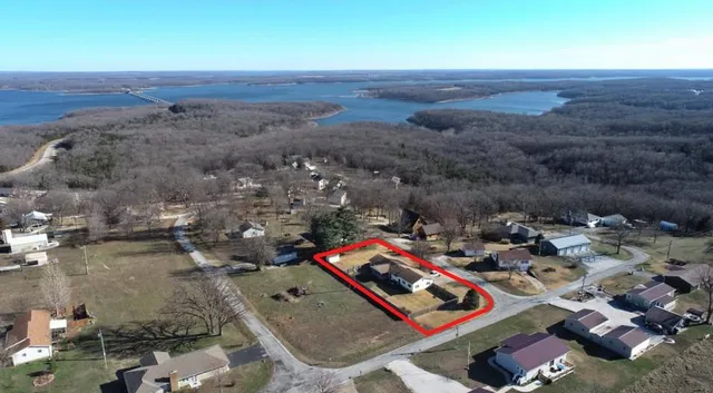 $250,000 | 14815 South Orleans Trail, Stockton, MO 65785