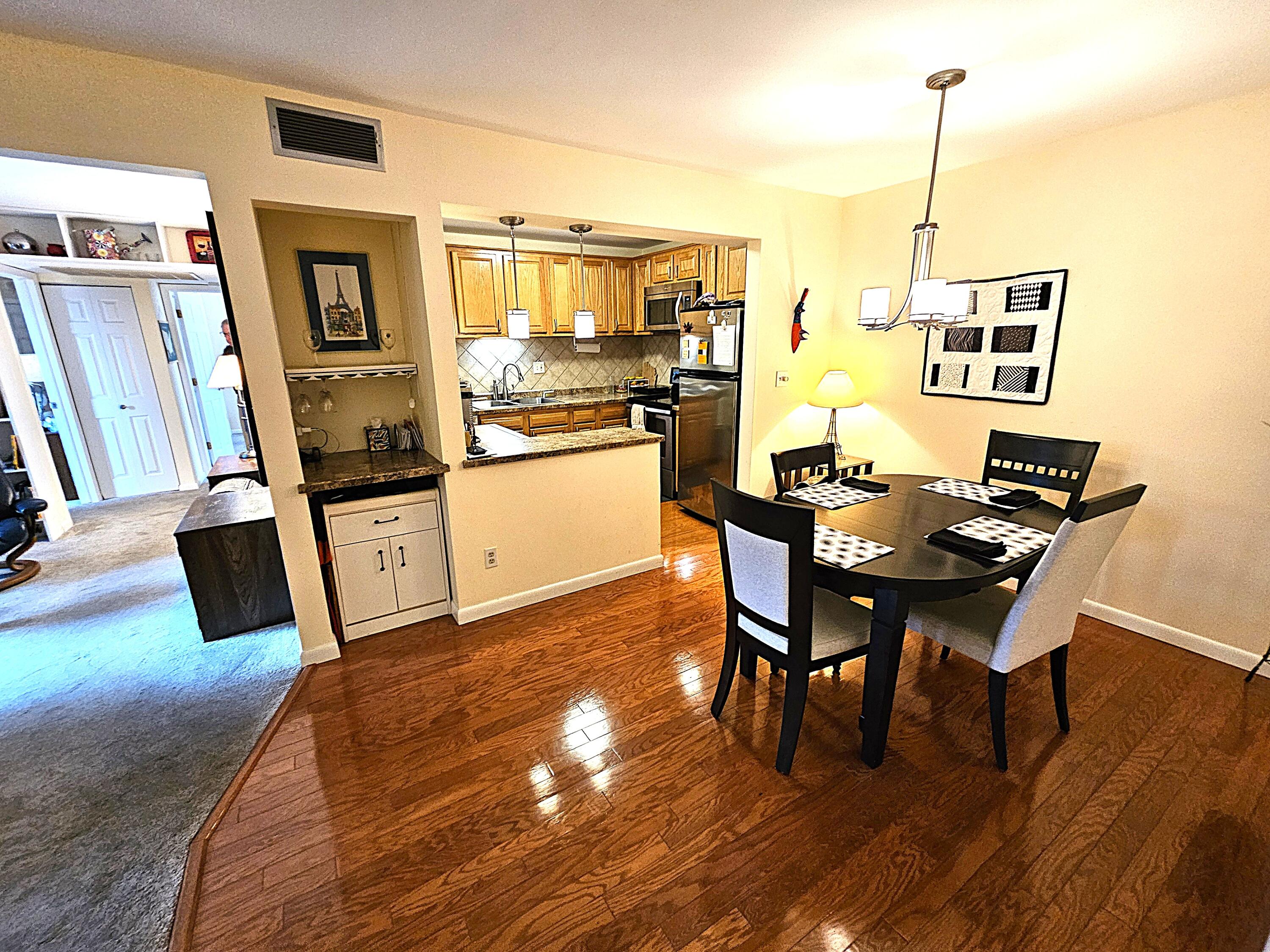 2150 Good Hope Road, Unit 201 Glendale, WI 53209 - Photo 4 of 23 Dining Area,Kitchen