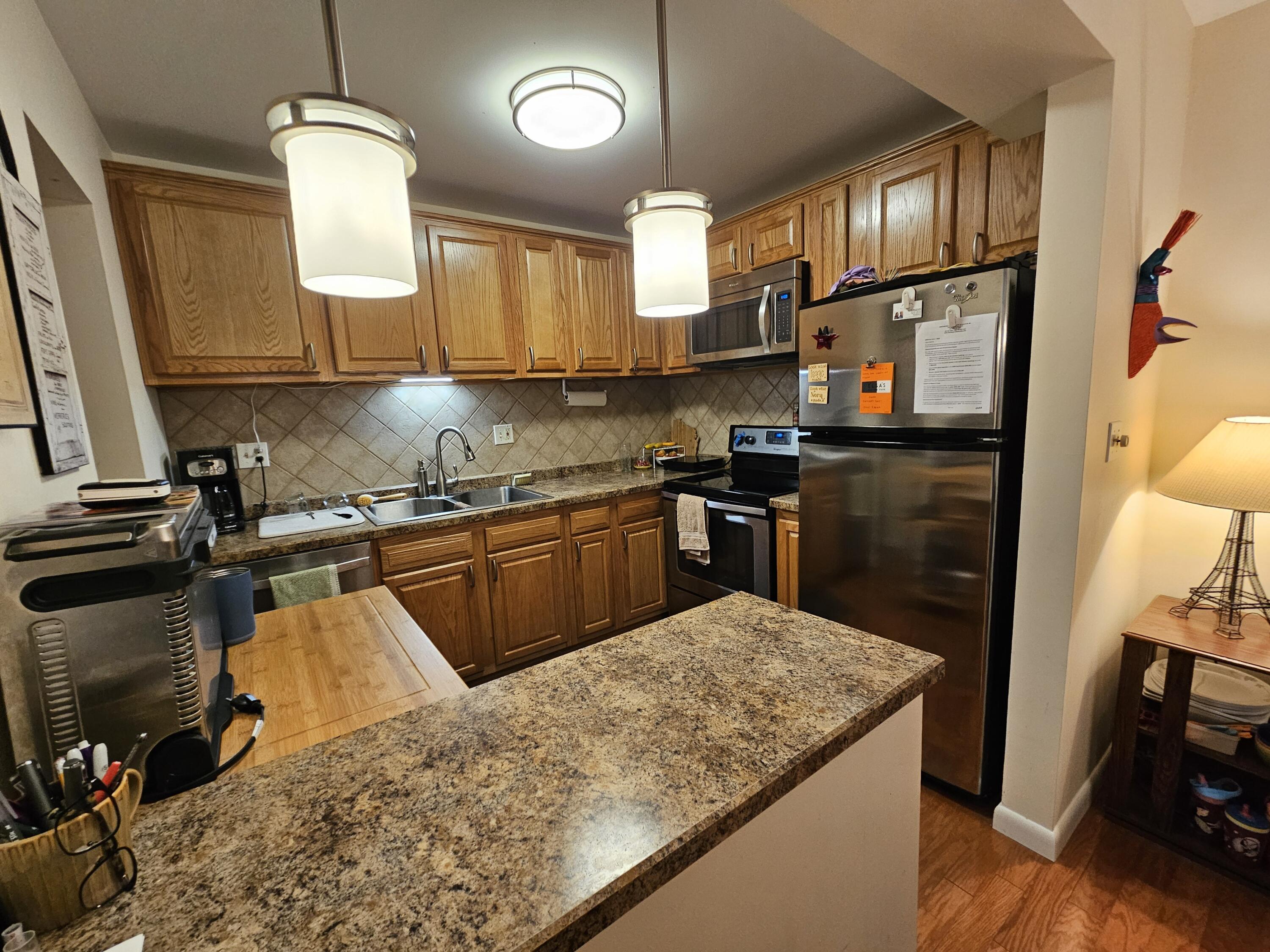 2150 Good Hope Road, Unit 201 Glendale, WI 53209 - Photo 6 of 23 Kitchen