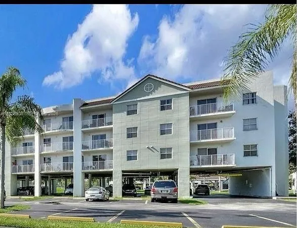 $231,000 | 8200 Southwest 210th Street, Unit 304, Cutler Bay, FL 33189