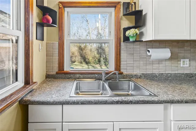 $160,000 | 231 Parkway Drive, Swansea, IL 62226