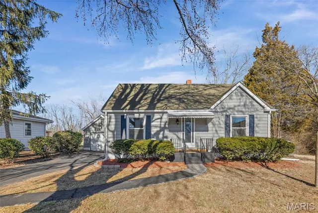 $160,000 | 231 Parkway Drive, Swansea, IL 62226