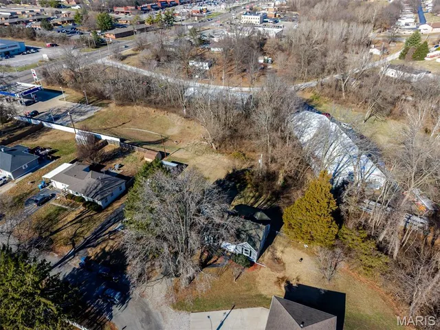 $160,000 | 231 Parkway Drive, Swansea, IL 62226