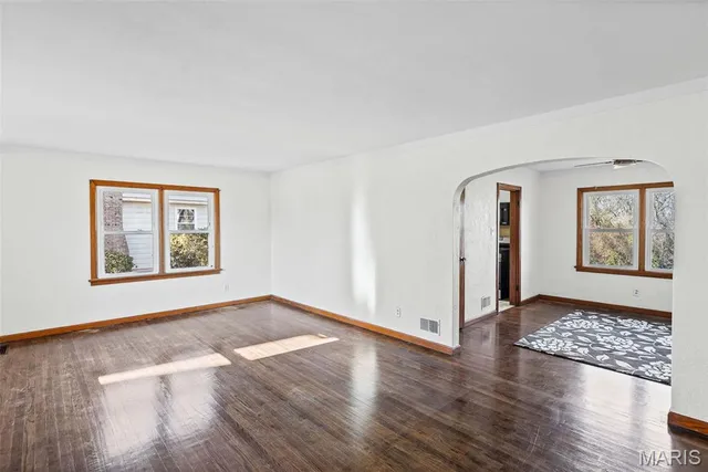 $160,000 | 231 Parkway Drive, Swansea, IL 62226