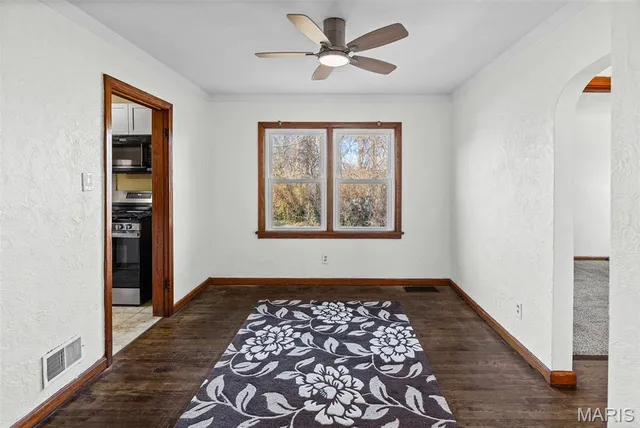 $160,000 | 231 Parkway Drive, Swansea, IL 62226