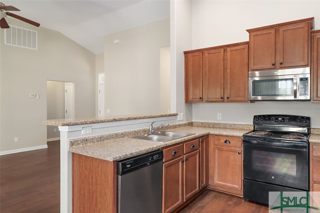 104 Sand Pine Court Springfield, GA 31329 - Photo 8 of 26