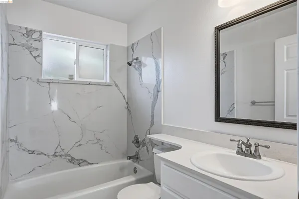 $749,000 | 3012 Minna Avenue, Oakland, CA 94619