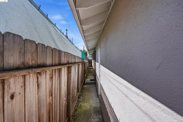 $749,000 | 3012 Minna Avenue, Oakland, CA 94619