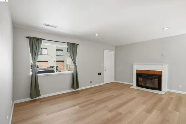 $749,000 | 3012 Minna Avenue, Oakland, CA 94619