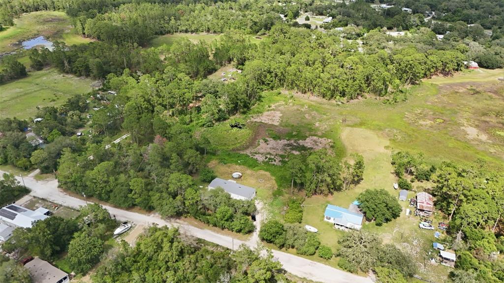 40404 Holly Branch Road Eustis, FL 32736 - Photo 35 of 38