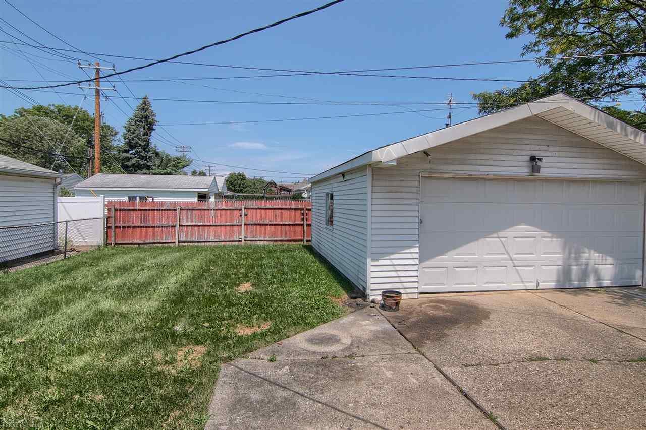 18135 Stephens Eastpointe, MI 48021 - Photo 29 of 30 Gallery Image 29
