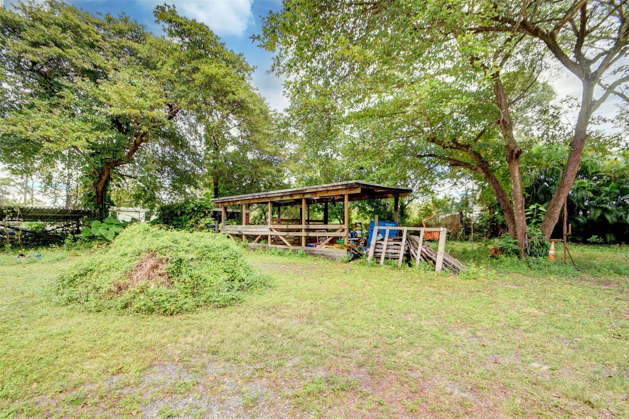 5314 3rd Road Lake Worth, FL 33467 - Photo 14 of 38 Photo 14