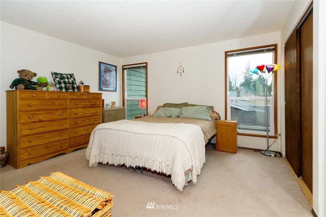 2517 171st Street Southeast Bothell, WA 98012 - Photo 8 of 19