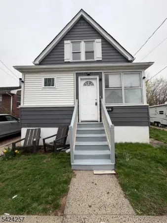 $3,000 | 109 West 11th Street, Linden, NJ 07036