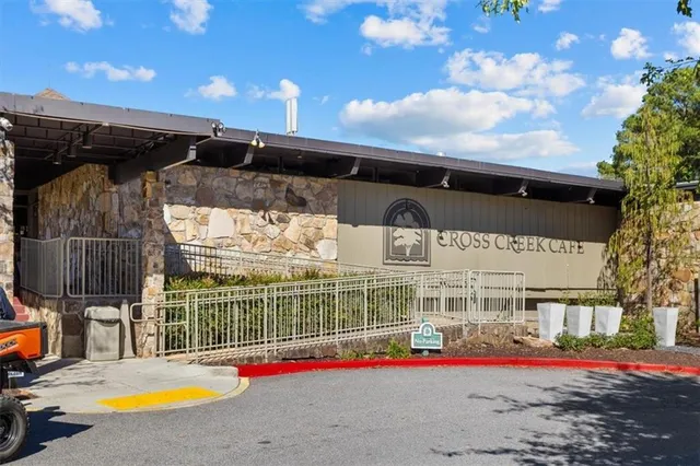 $209,900 | 61 Lamsden Lane Northwest, Atlanta, GA 30327