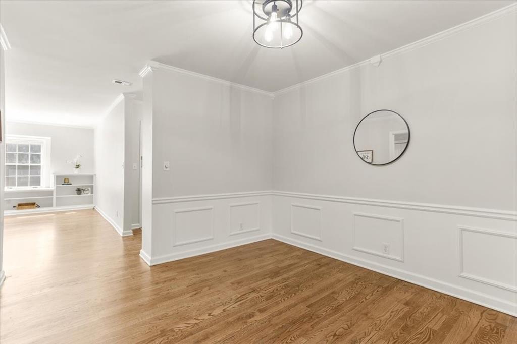 61 Lamsden Lane Northwest Atlanta, GA 30327 - Photo 9 of 42