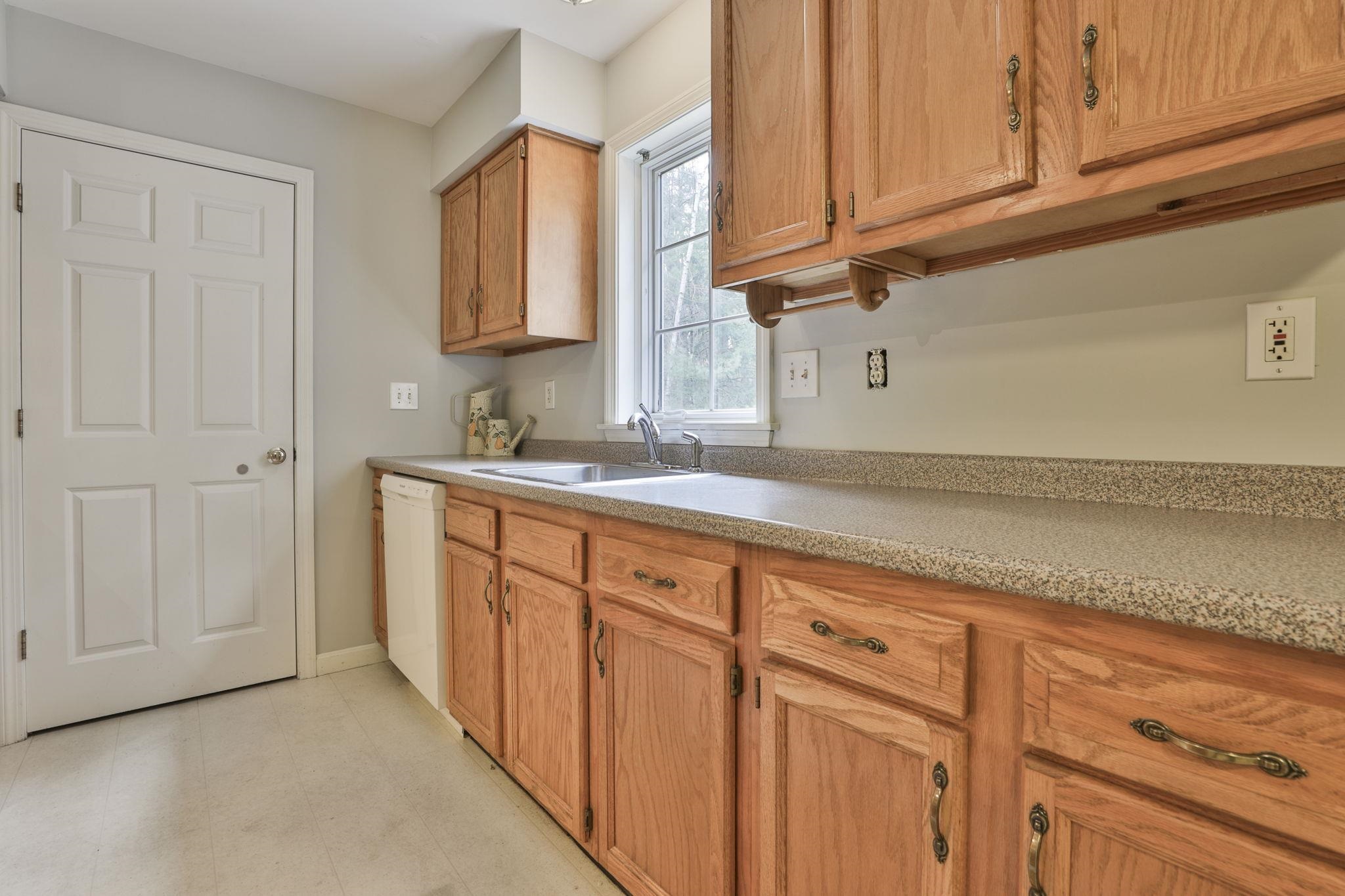 105 Mountain Road Concord, NH 03301 - Photo 28 of 31