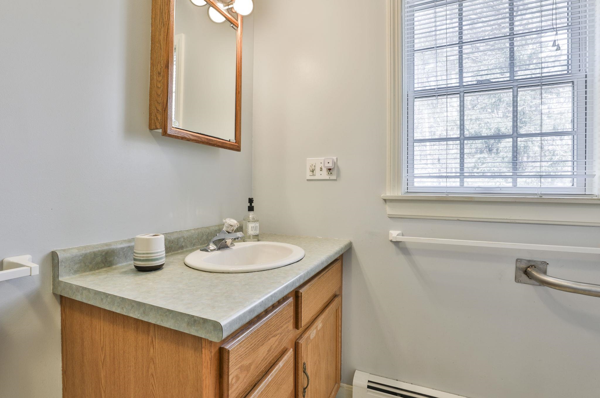 105 Mountain Road Concord, NH 03301 - Photo 10 of 31