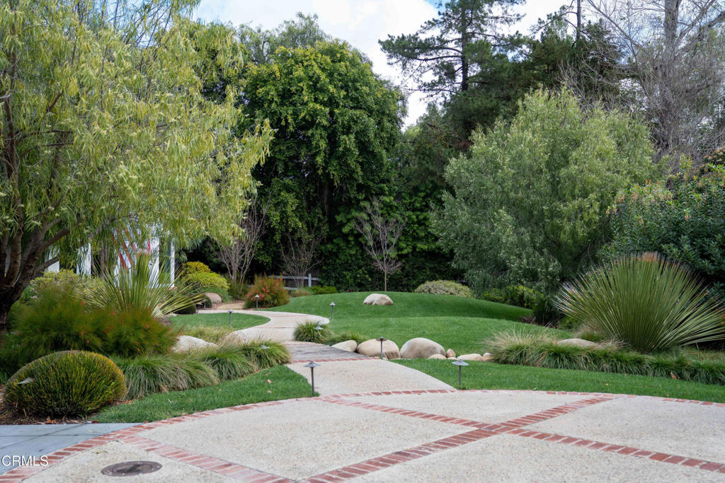 12075 East Pradera Road Camarillo, CA 93012 - Photo 4 of 54 a view of a park