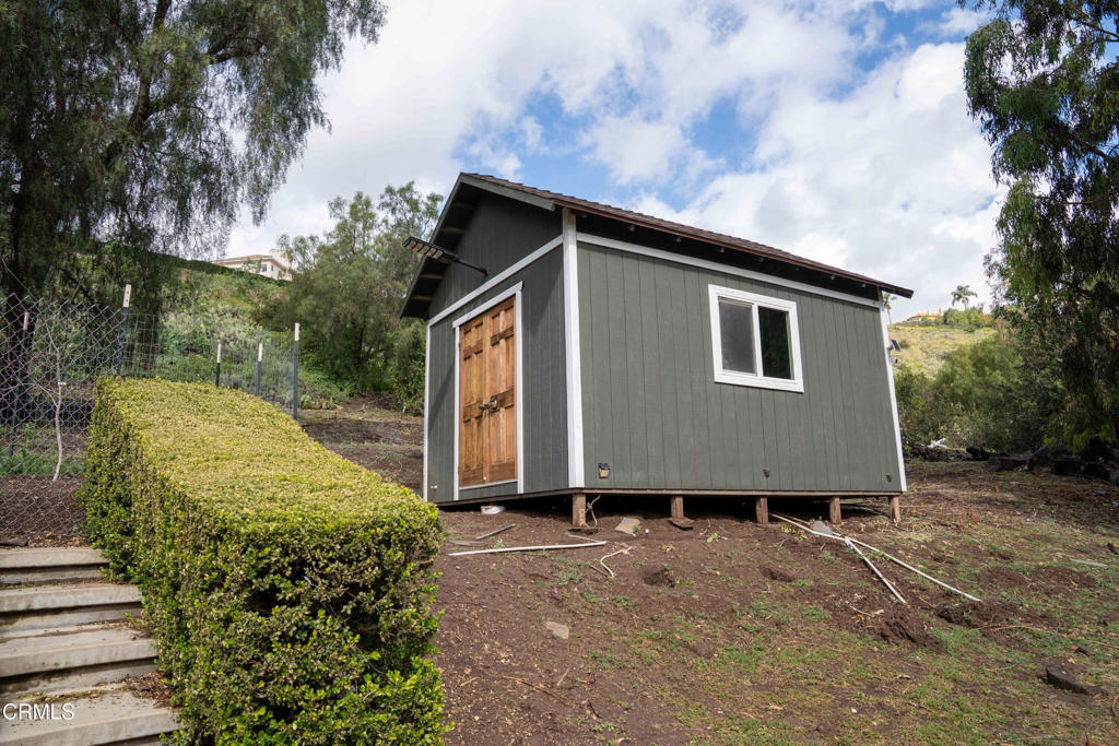 12075 East Pradera Road Camarillo, CA 93012 - Photo 48 of 54 a back yard of a house with lots of green space