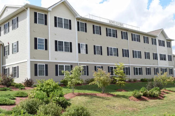 $1,970 | 100 Sentinel Court, Unit 306, Manchester, NH 03103