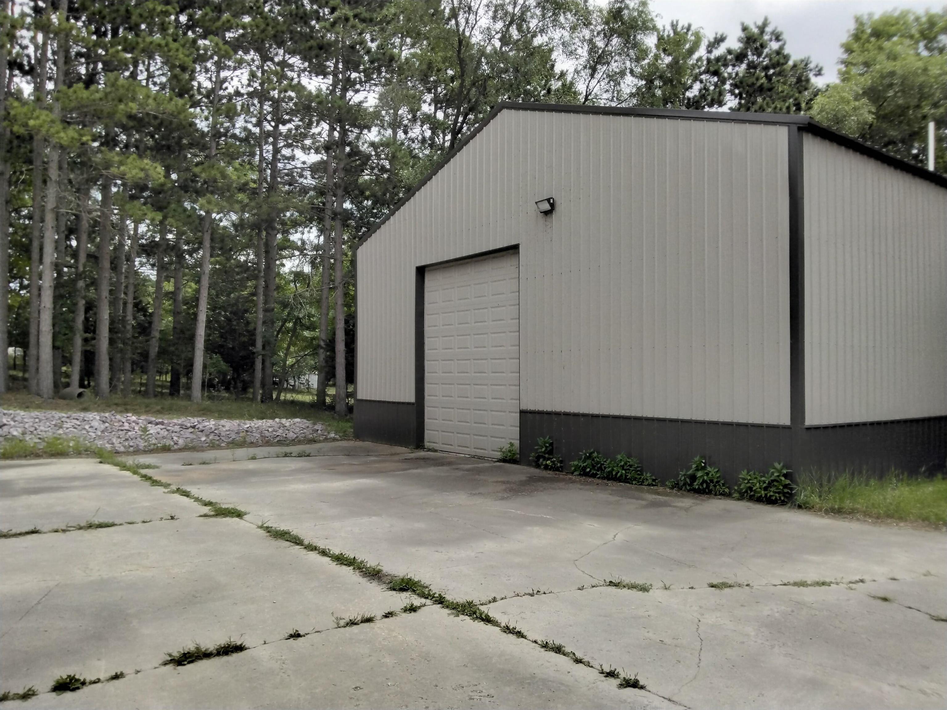 W3021 County Rd C Montello, WI 53949 - Photo 10 of 30