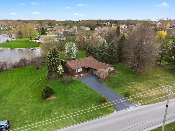 $379,900 | 130 South 725 West, Crown Point, IN 46307