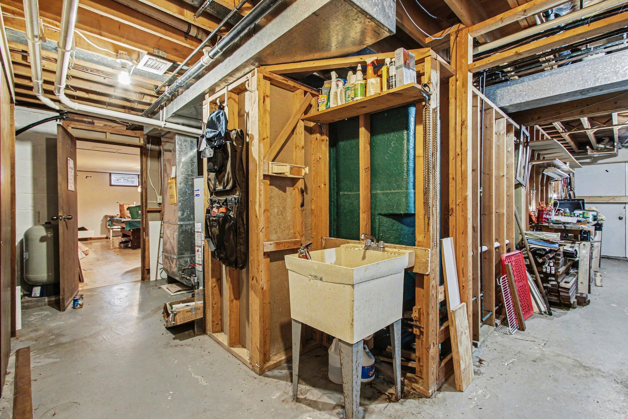 130 South 725 West Crown Point, IN 46307 - Photo 17 of 25 2038x1359