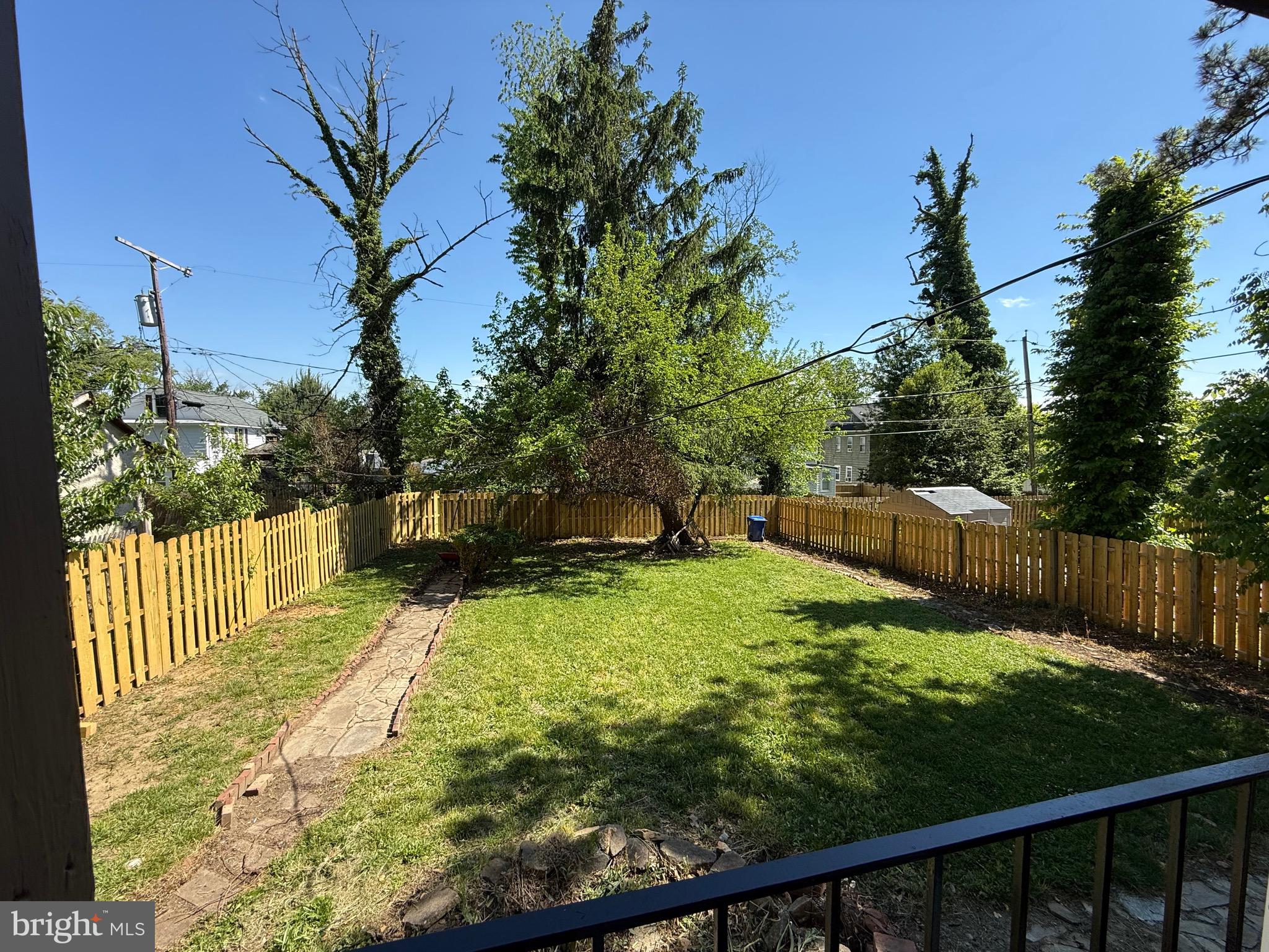 4007 Bateman Avenue Baltimore, MD 21216 - Photo 15 of 16 Spacious backyard