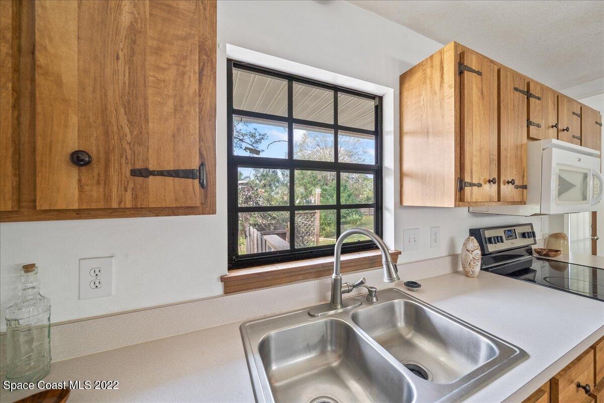 3450 Weber Road Malabar, FL 32950 - Photo 12 of 64 View of back