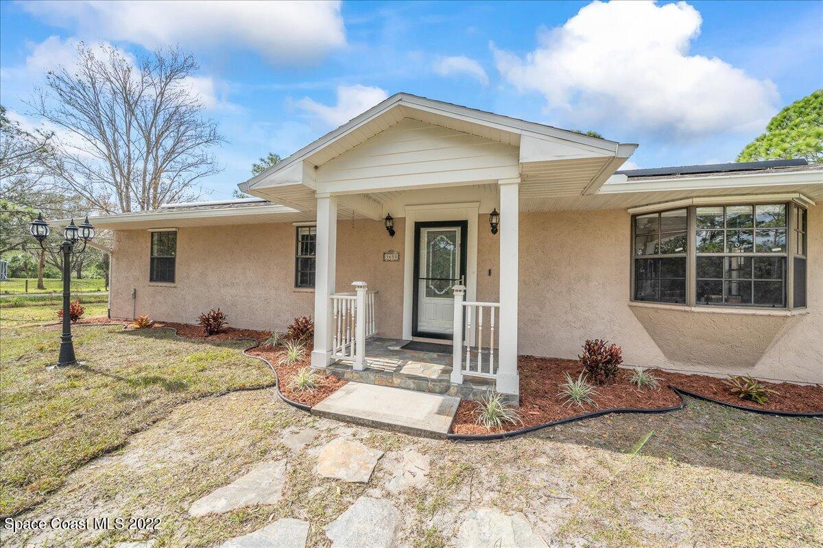3450 Weber Road Malabar, FL 32950 - Photo 2 of 64 Come on in!