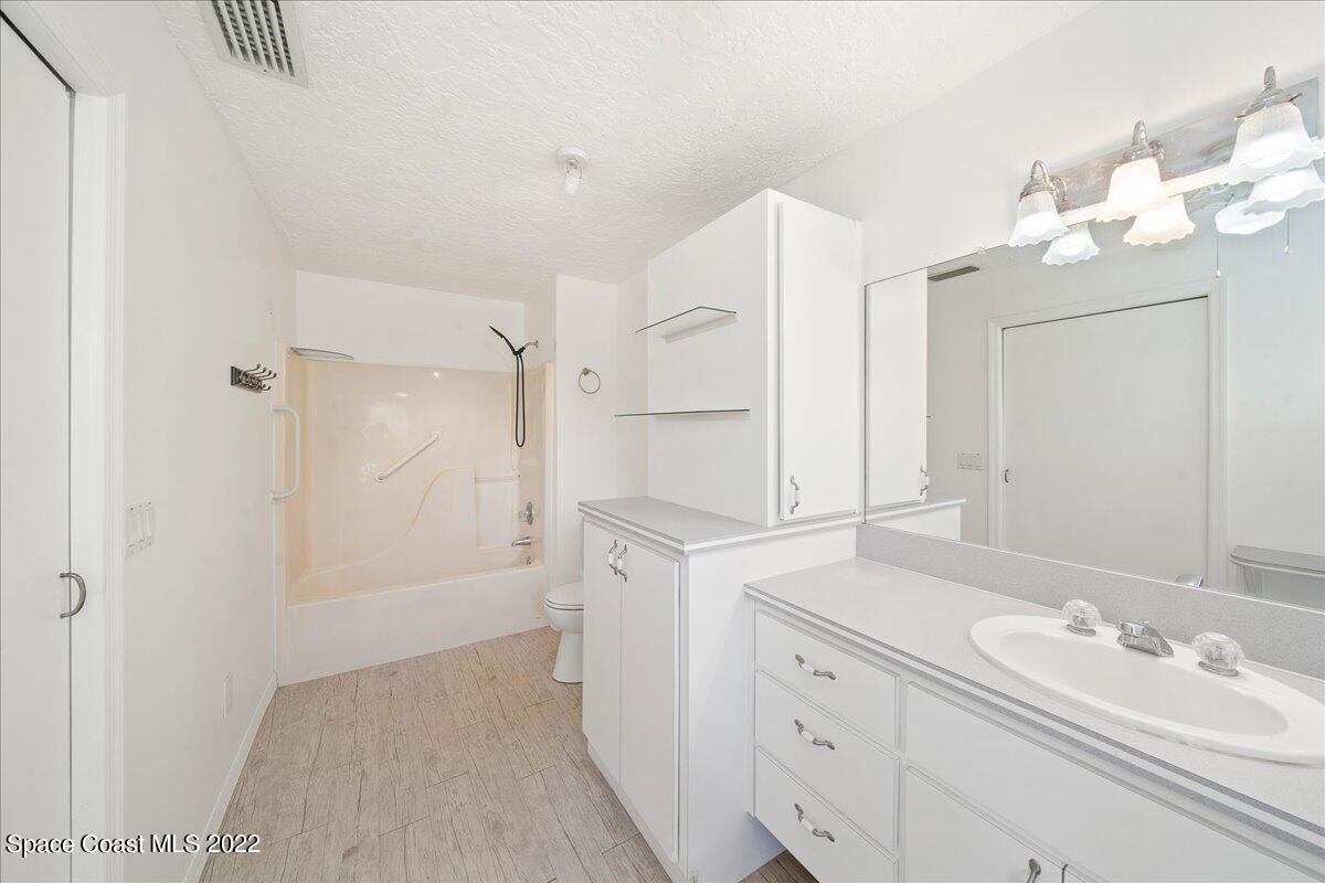 3450 Weber Road Malabar, FL 32950 - Photo 43 of 64 In Law master bath