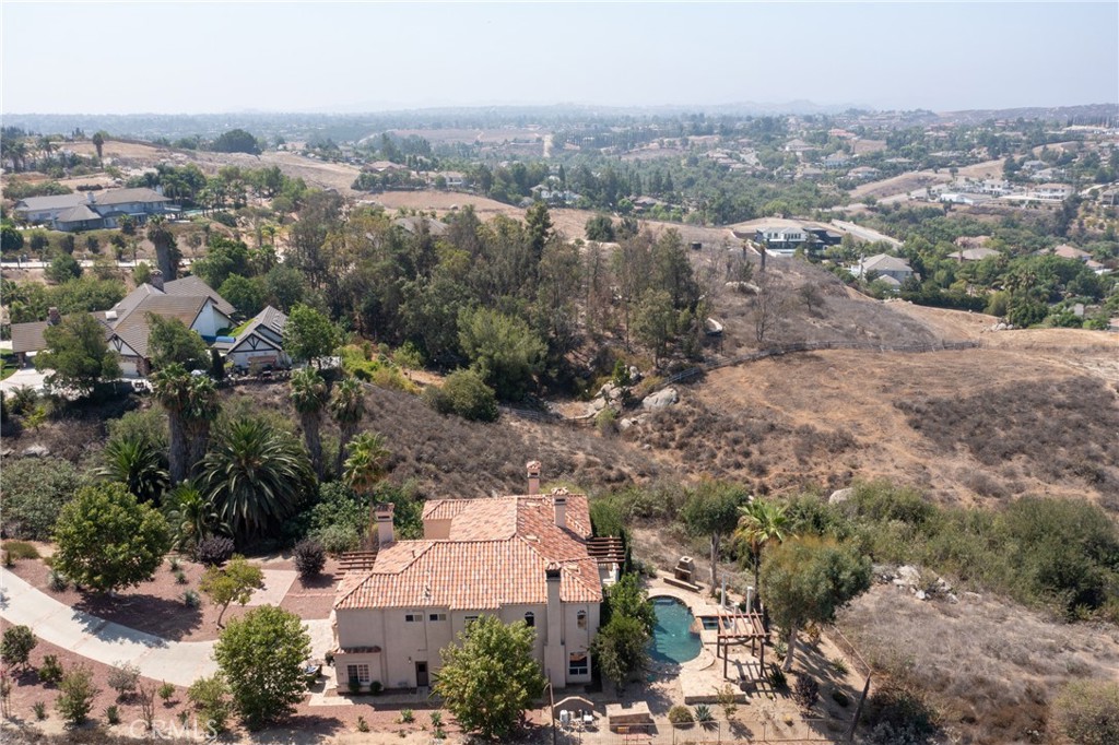 7007 Golden Vale Drive Riverside, CA 92506 - Photo 5 of 72