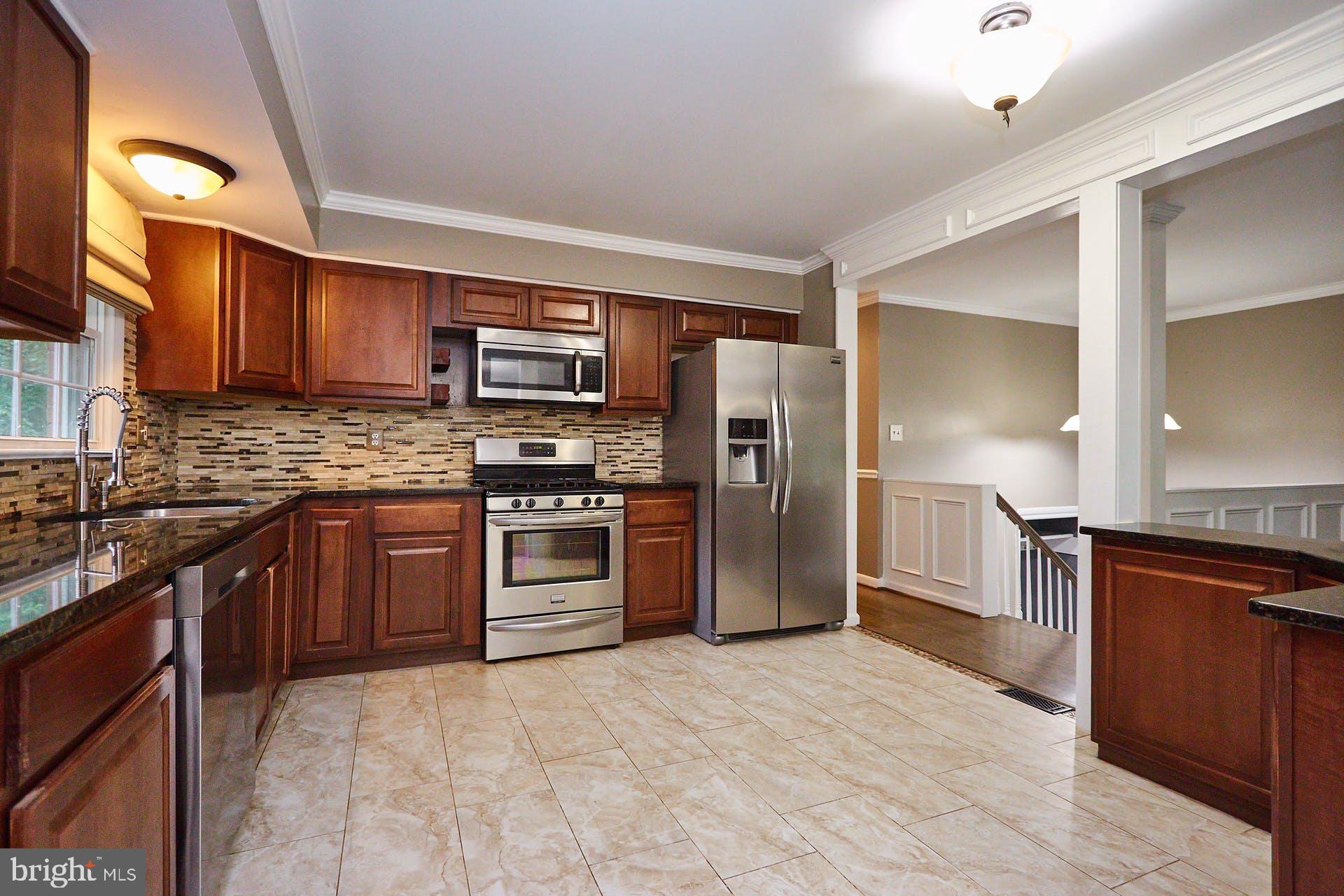 7806 Ontario Road Gainesville, VA 20155 - Photo 12 of 33