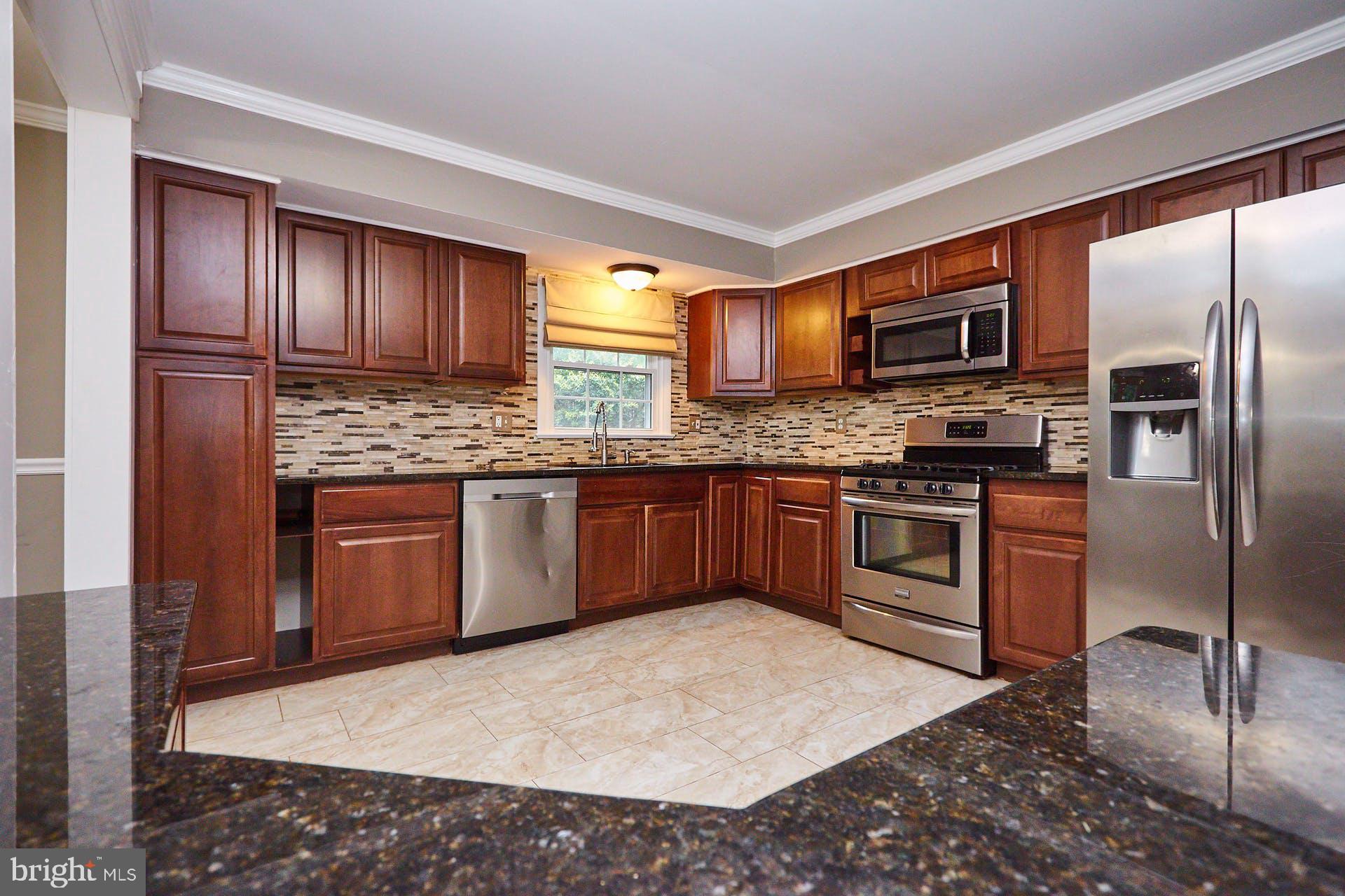 7806 Ontario Road Gainesville, VA 20155 - Photo 13 of 33